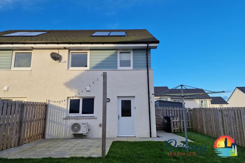 18 Gold Drive, Kirkwall, Orkney - Or00185F Exterior photo